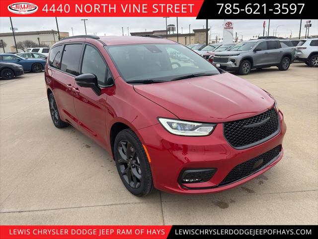 2026 Chrysler Pacifica PACIFICA SELECT AWD