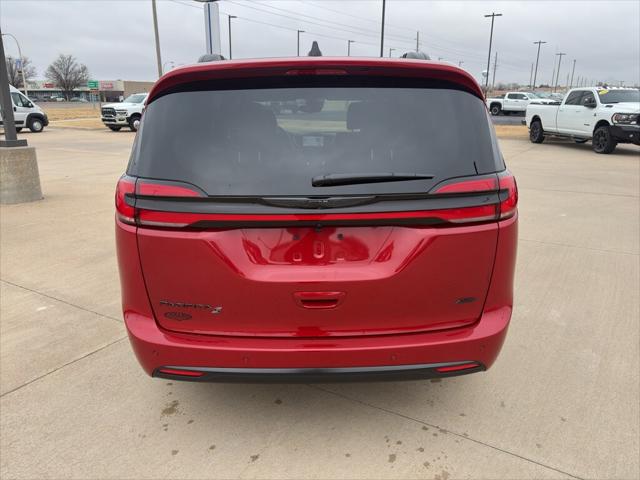 2026 Chrysler Pacifica PACIFICA SELECT AWD