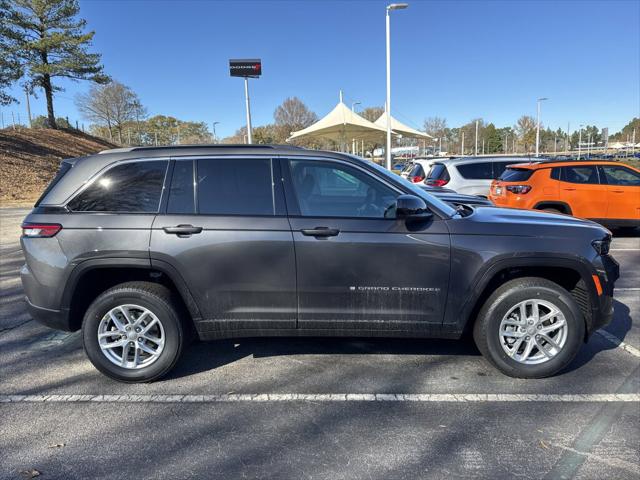 2025 Jeep Grand Cherokee GRAND CHEROKEE LAREDO X 4X2