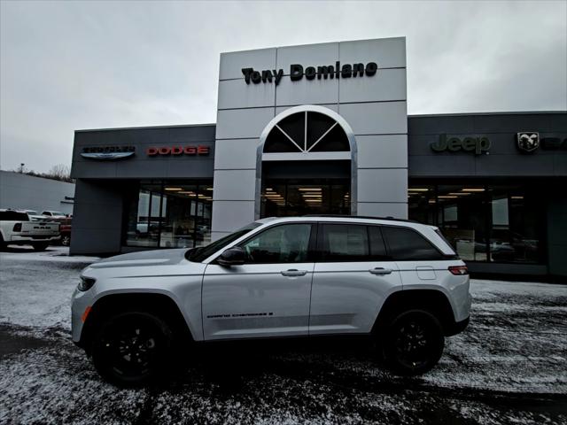 2026 Jeep Grand Cherokee GRAND CHEROKEE ALTITUDE 4X4