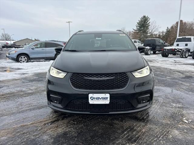 2026 Chrysler Pacifica PACIFICA SELECT AWD