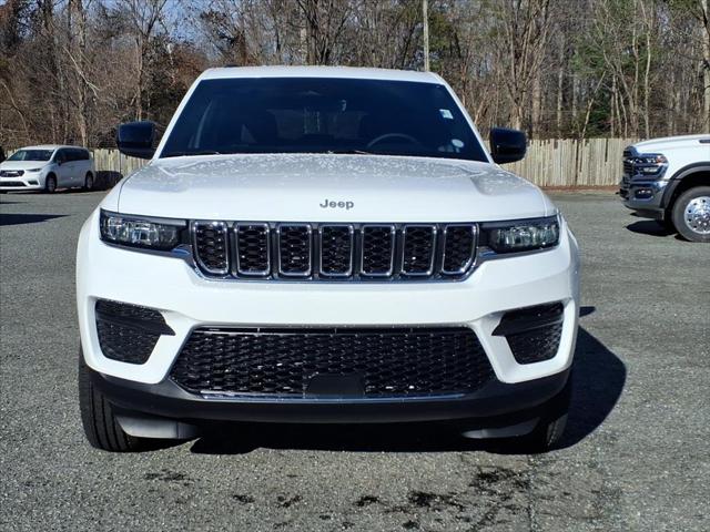 2025 Jeep Grand Cherokee GRAND CHEROKEE LAREDO 4X2 2025 Jeep Grand Cherokee GRAND CHEROKEE LAREDO 4X2