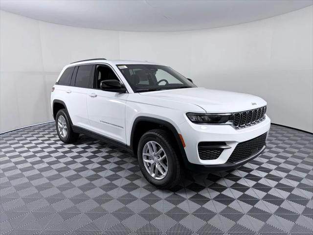 2025 Jeep Grand Cherokee GRAND CHEROKEE LAREDO X 4X2