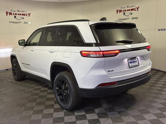 2026 Jeep Grand Cherokee Altitude 4x4