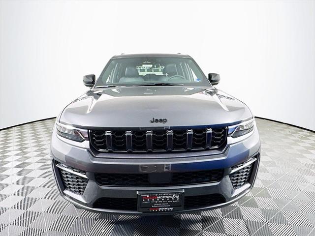 2026 Jeep Grand Cherokee GRAND CHEROKEE ALTITUDE 4X4