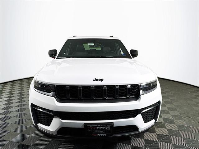 2026 Jeep Grand Cherokee GRAND CHEROKEE ALTITUDE 4X4