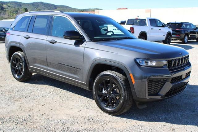 2026 Jeep Grand Cherokee GRAND CHEROKEE ALTITUDE 4X4