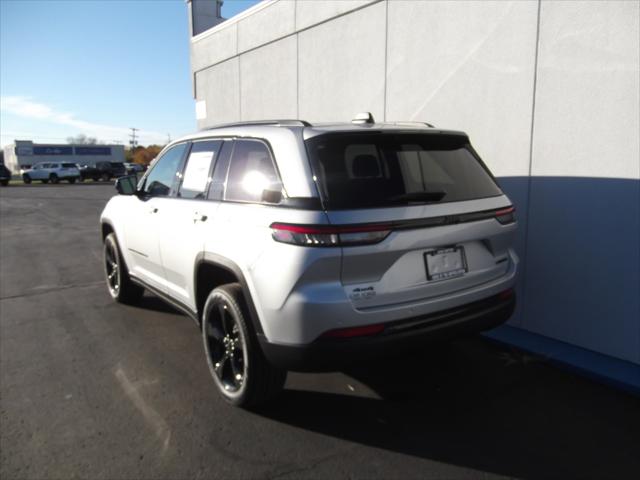 2025 Jeep Grand Cherokee GRAND CHEROKEE LIMITED 4X4 2025 Jeep Grand Cherokee GRAND CHEROKEE LIMITED 4X4