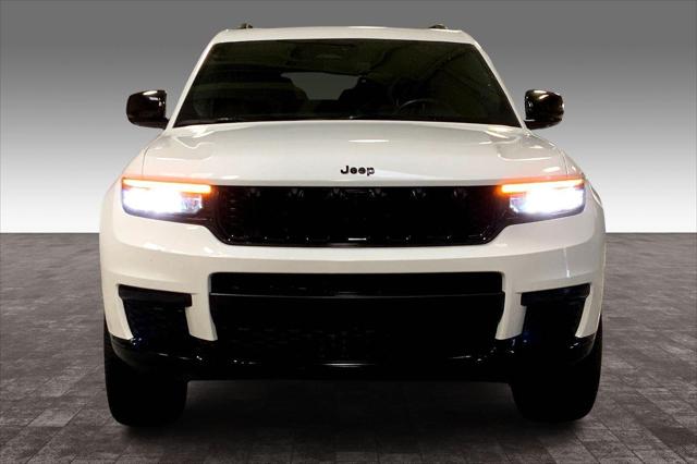 2022 Jeep Grand Cherokee L Altitude 4x4 2022 Jeep Grand Cherokee L Altitude 4x4