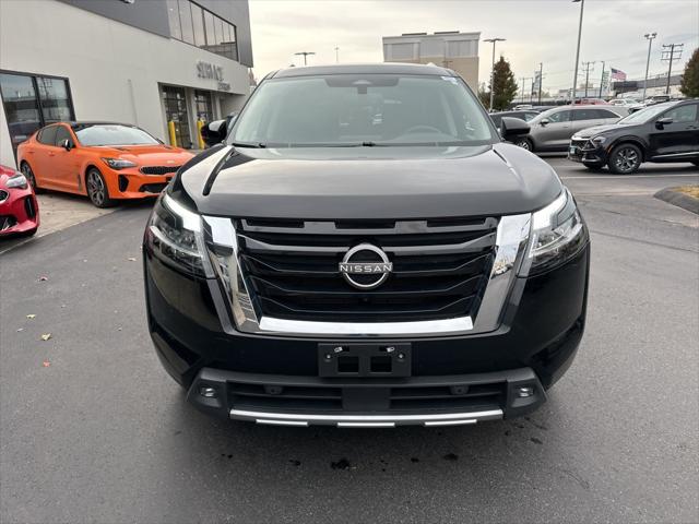 2022 Nissan Pathfinder SL 4WD