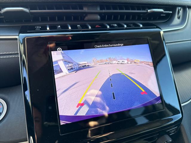 2023 Jeep Grand Cherokee Laredo 4x4