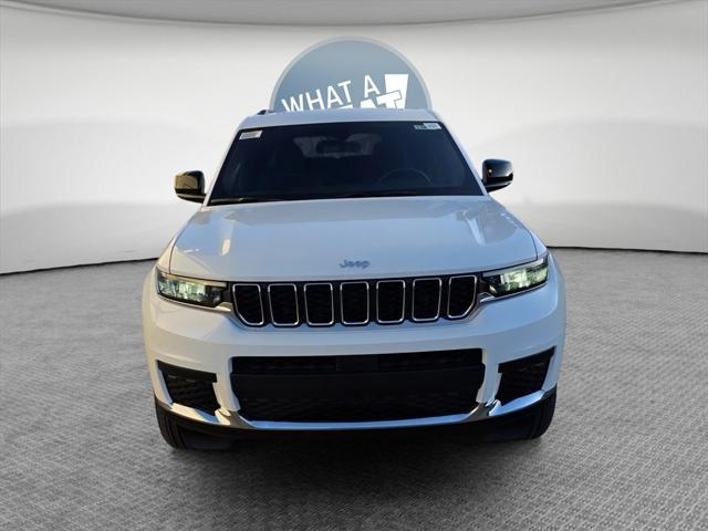 2025 Jeep Grand Cherokee GRAND CHEROKEE L LAREDO X 4X4