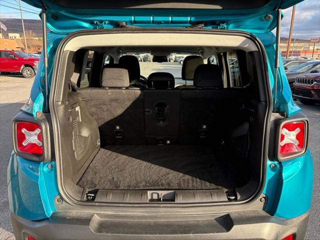 2021 Jeep Renegade Latitude 4X4 2021 Jeep Renegade Latitude 4X4