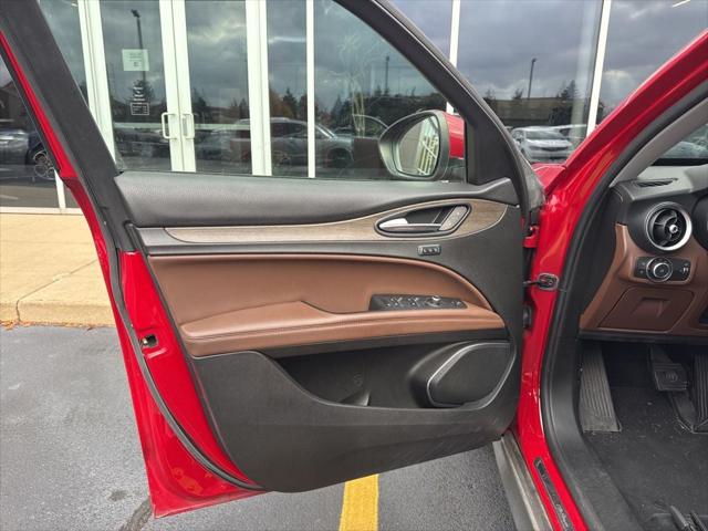 2018 Alfa Romeo Stelvio Ti AWD 2018 Alfa Romeo Stelvio Ti AWD