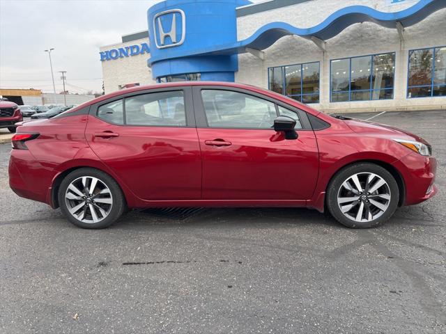 2020 Nissan Versa SR Xtronic CVT