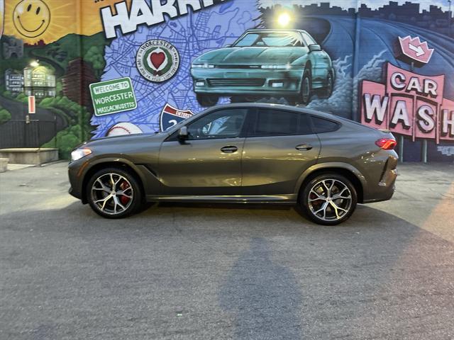 2023 BMW X6 M50i