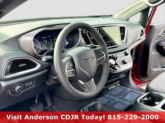 2026 Chrysler Pacifica Select AWD