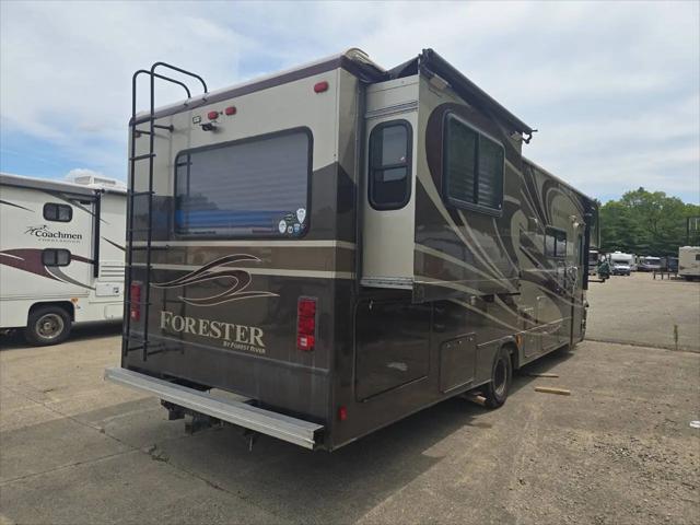 2011 Ford E-450 Cutaway E-450