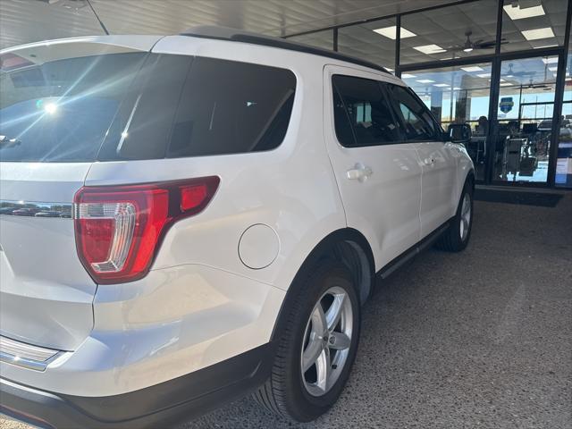 2018 Ford Explorer XLT 2018 Ford Explorer XLT