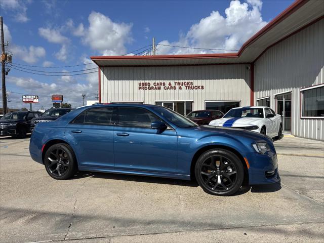 2023 Chrysler 300 Touring L AWD