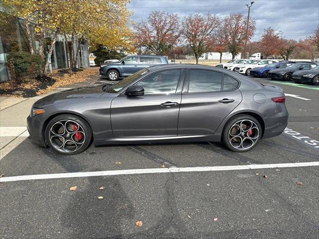 2023 Alfa Romeo Giulia Veloce AWD 2023 Alfa Romeo Giulia Veloce AWD