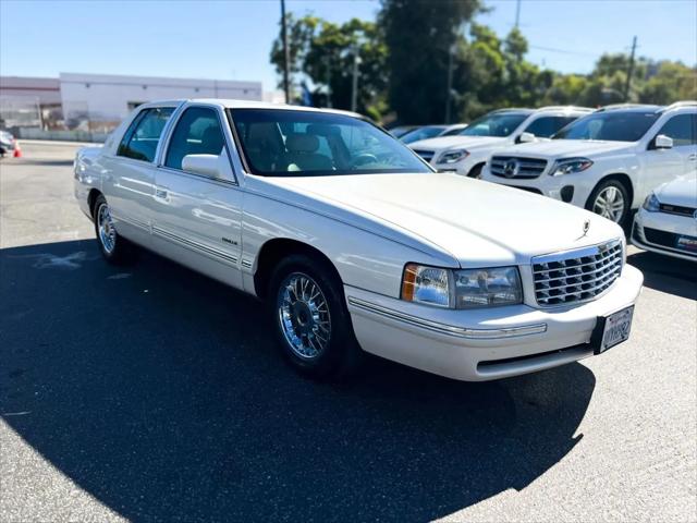 1998 Cadillac DeVille Standard