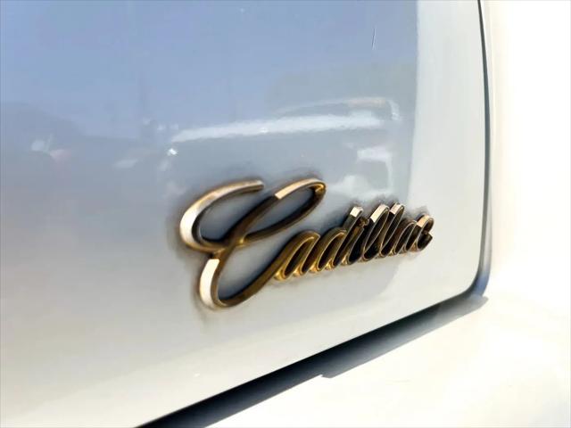 1998 Cadillac DeVille Standard