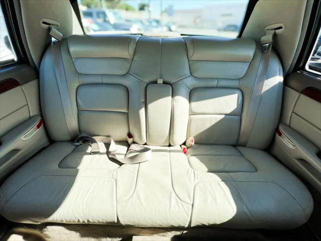 1998 Cadillac DeVille Standard