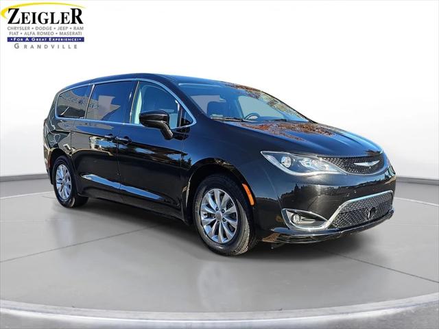 2019 Chrysler Pacifica Touring Plus 2019 Chrysler Pacifica Touring Plus