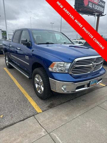 2017 RAM 1500 Big Horn Crew Cab 4x4 57 Box