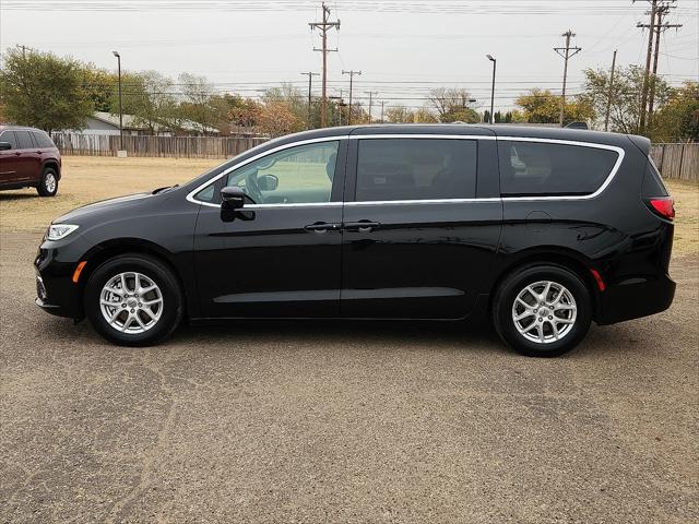 2024 Chrysler Pacifica Touring L 2024 Chrysler Pacifica Touring L