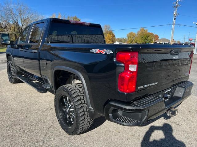 2022 Chevrolet Silverado 2500HD 4WD Crew Cab Standard Bed Custom