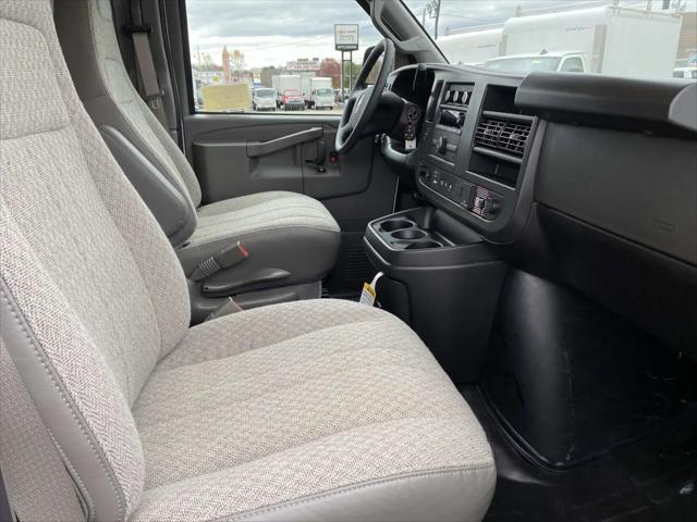 2025 Chevrolet Express Cargo Van RWD 3500 Extended Wheelbase WT