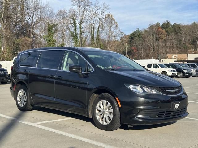 2017 Chrysler Pacifica Touring
