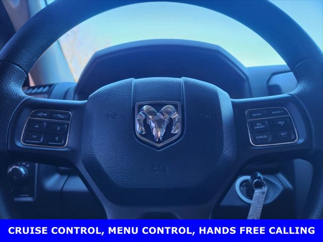 2018 RAM 1500 Express Crew Cab 4x4 57 Box