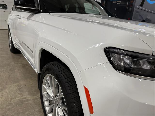 2023 Jeep Grand Cherokee L Summit 4x4 2023 Jeep Grand Cherokee L Summit 4x4