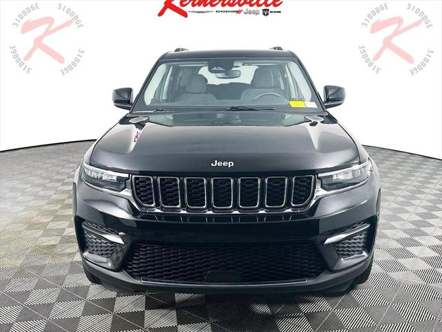 2023 Jeep Grand Cherokee Laredo 4x4
