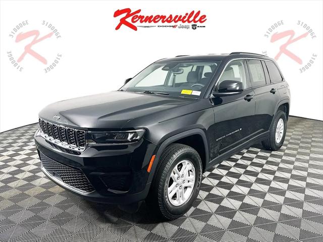 2023 Jeep Grand Cherokee Laredo 4x4