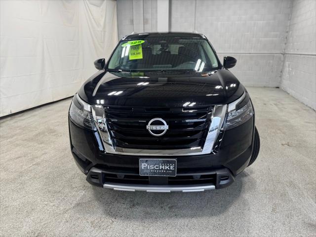 2025 Nissan Pathfinder SL 4WD 2025 Nissan Pathfinder SL 4WD