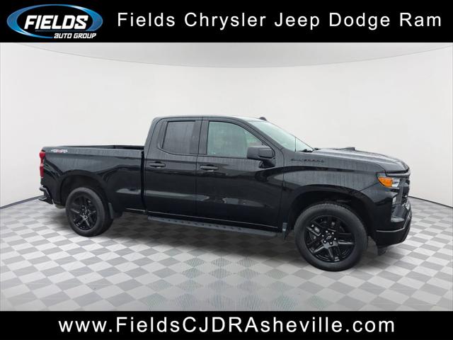 2023 Chevrolet Silverado 1500 4WD Double Cab Standard Bed Custom 2023 Chevrolet Silverado 1500 4WD Double Cab Standard Bed Custom