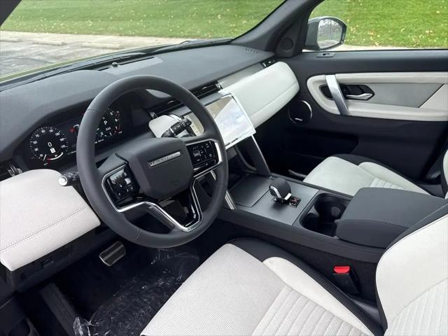 2025 Land Rover Discovery Sport Dynamic SE