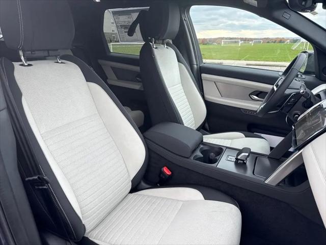 2025 Land Rover Discovery Sport Dynamic SE