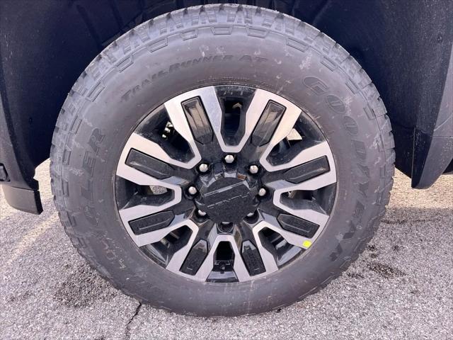 2026 GMC Sierra 3500HD Crew Cab, Long Bed, Denali Ultimate Dual Rear Wheel, 4WD