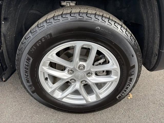 2025 Jeep Grand Cherokee Laredo X 4x2