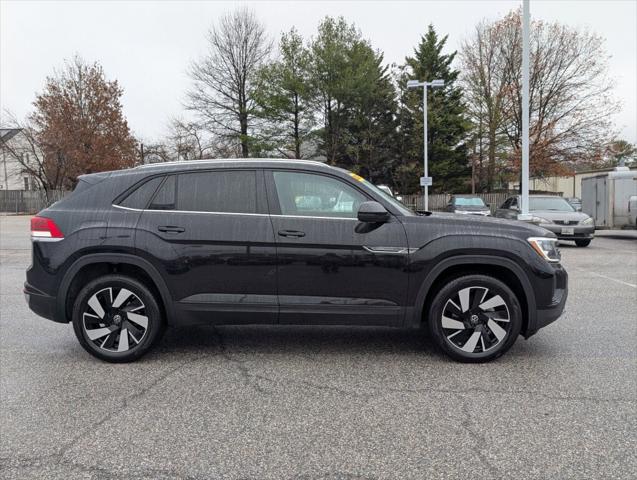 2025 Volkswagen Atlas Cross Sport 2.0T SE w/Technology