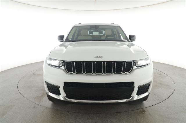 2022 Jeep Grand Cherokee L Limited 4x2 2022 Jeep Grand Cherokee L Limited 4x2