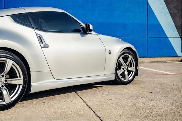 2009 Nissan 370Z Base