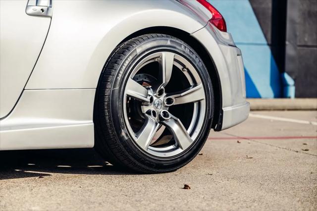 2009 Nissan 370Z Base