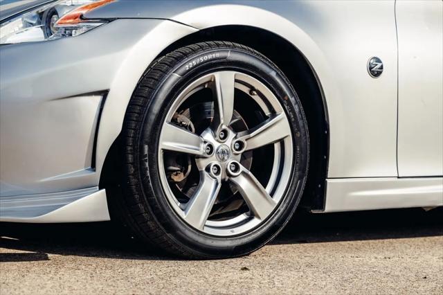 2009 Nissan 370Z Base