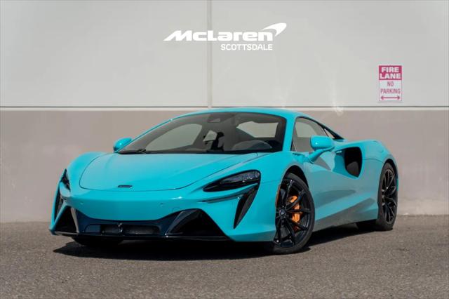 2024 McLaren Artura Standard